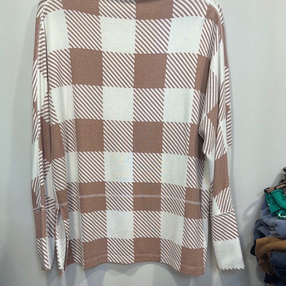 Maurices Brown and White Long Sleeve Tee